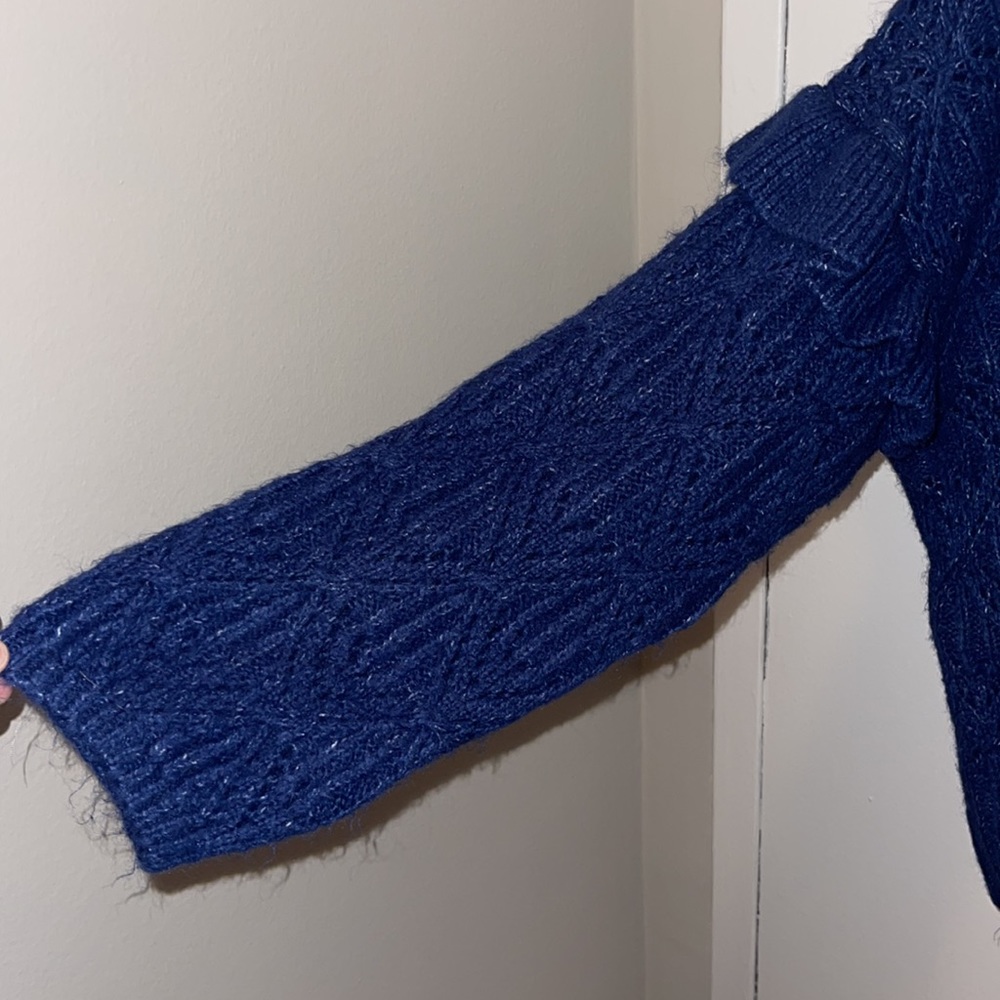 Old Navy oversized cropped sweater - size XL - Picture 5 of 8
